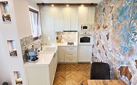 Habitat Central Apartment
